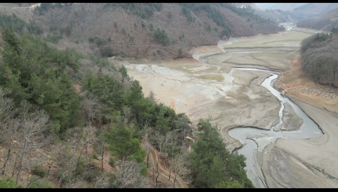 Bursa’da barajlar kurudu, 45 günlük su kaldı...BUSKİ’den tasarruf çağrısı geldi