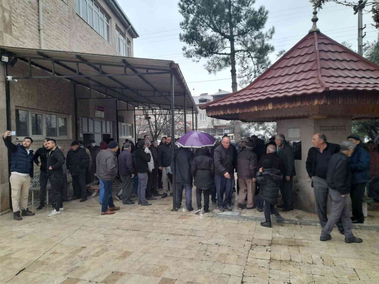 Duanın ardından beklenen yağmur geldi