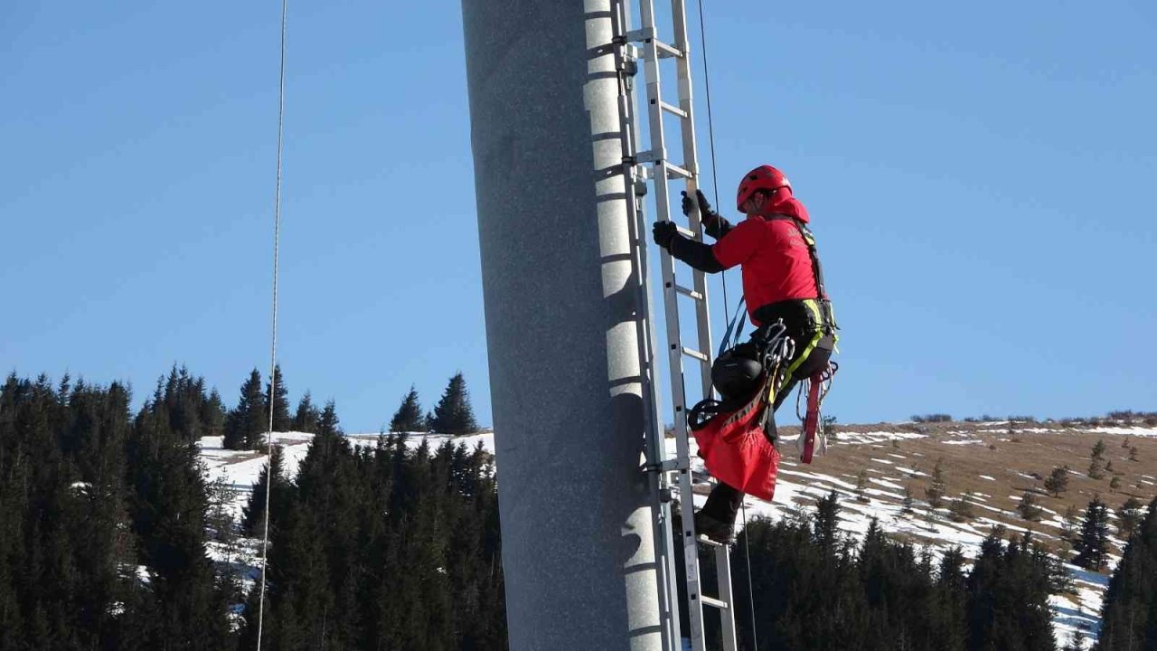 1900 rakımlı yaylada nefes kesen tatbikat