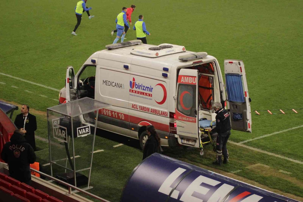 Göztepe-Bandırmaspor maçında oyuncu hastanelik oldu