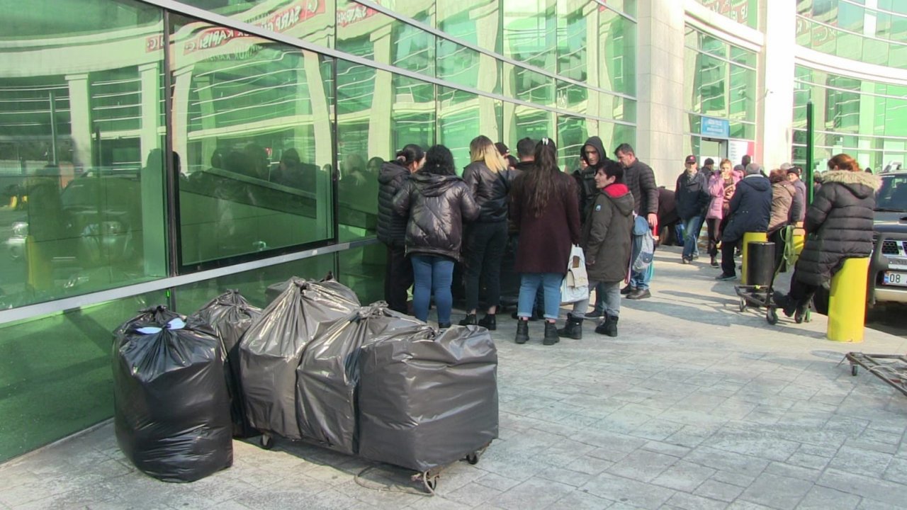 Sarp, Aktaş ve Türkgözü Gümrük kapılarını kullanan yolcu sayısı yüzde 412 artı