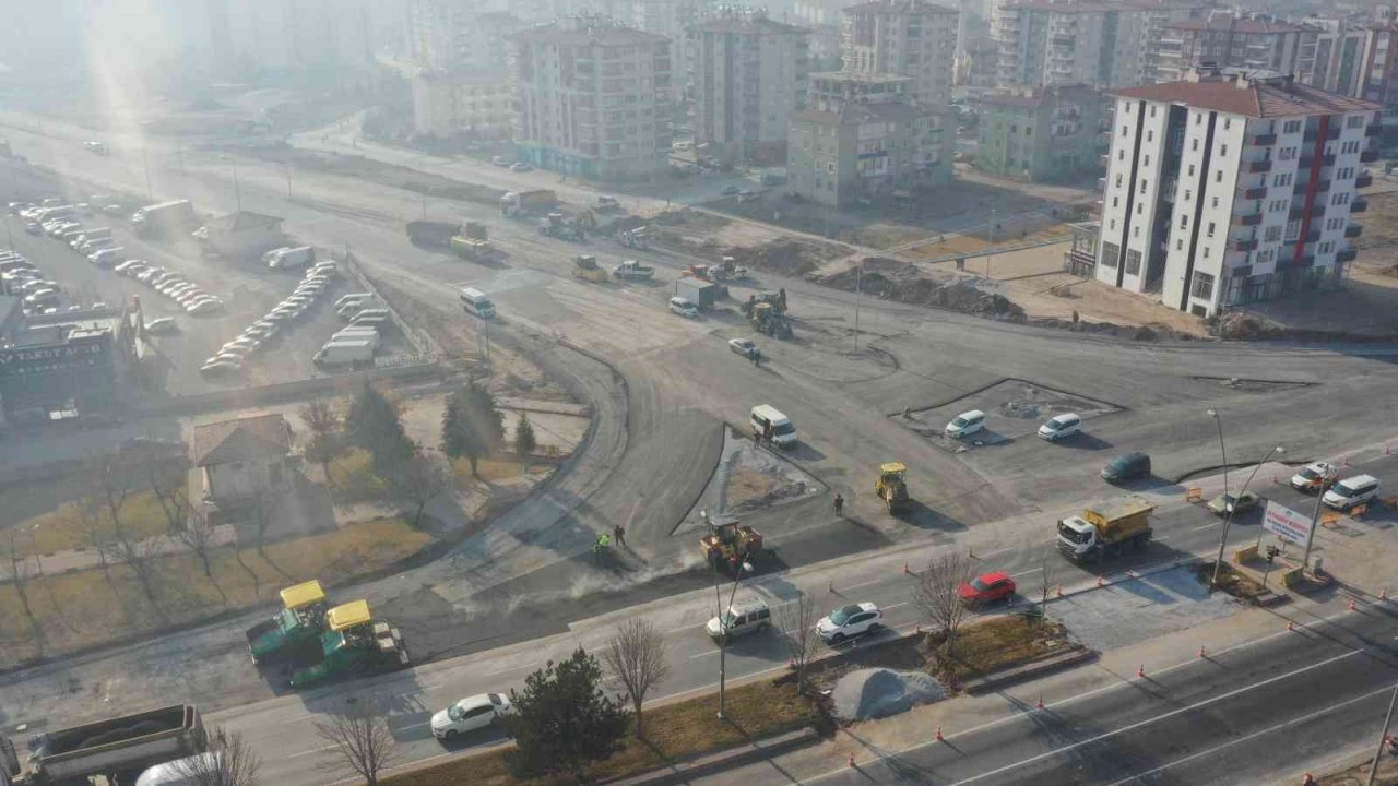 Büyükşehir’in iki bulvarı birbirine bağlayan yol çalışmasında sona doğru
