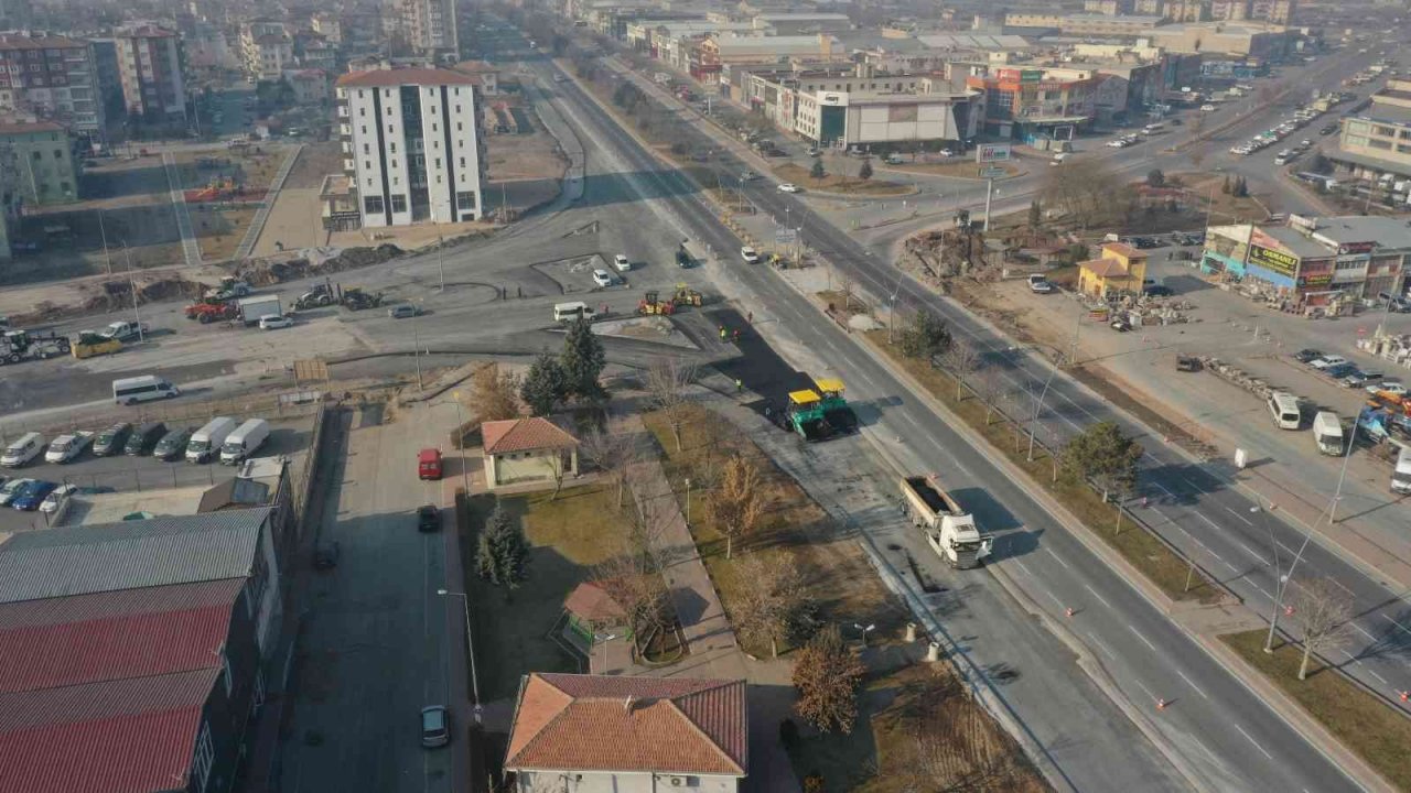 Büyükşehir’in iki bulvarı birbirine bağlayan yol çalışmasında sona doğru