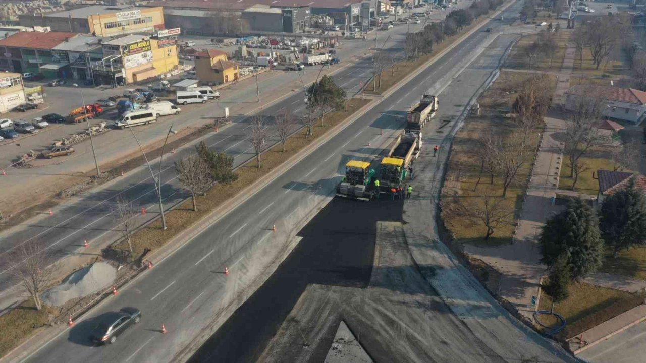 Büyükşehir’in iki bulvarı birbirine bağlayan yol çalışmasında sona doğru