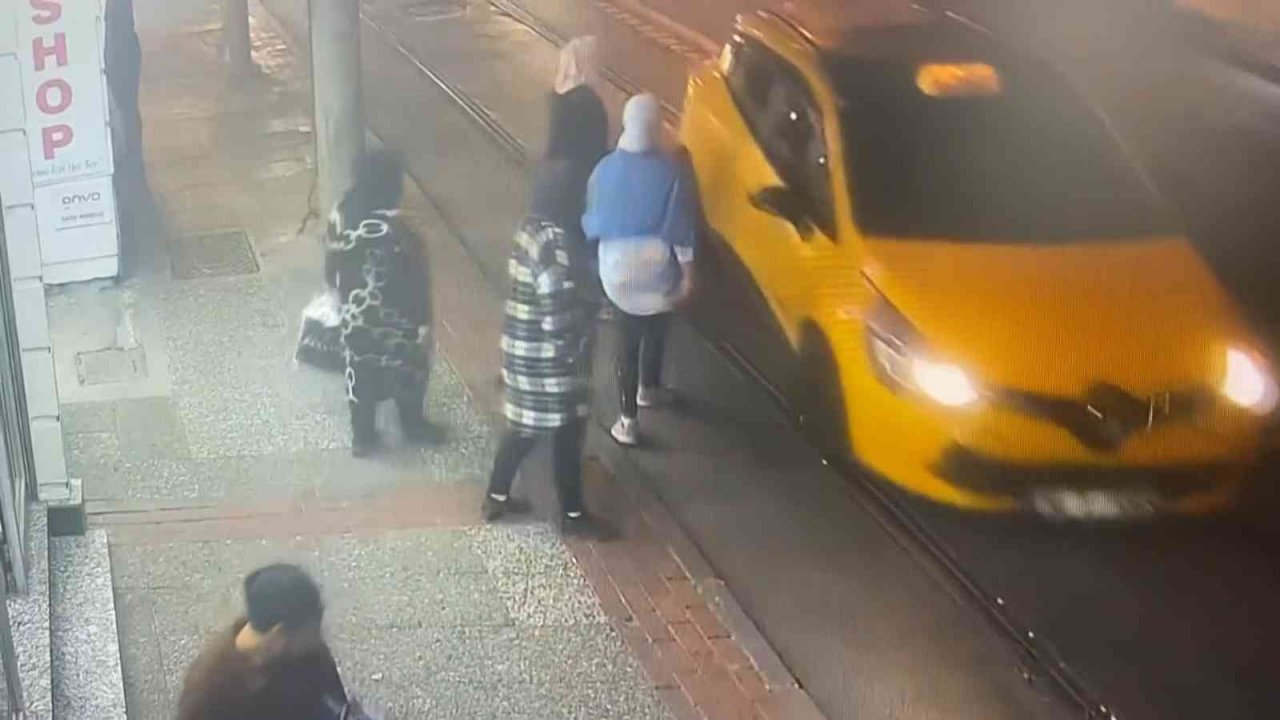 Kılık değiştiren kadın yankesicilik çetesi