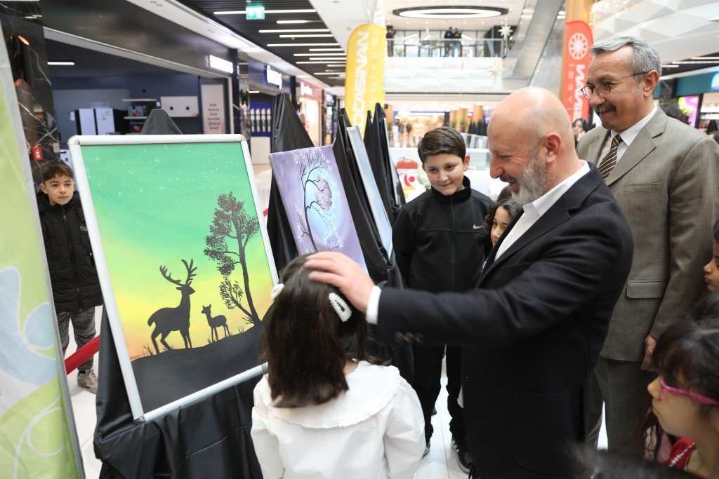 Kocasinan’da geleceğin ressamları görücüye çıktı