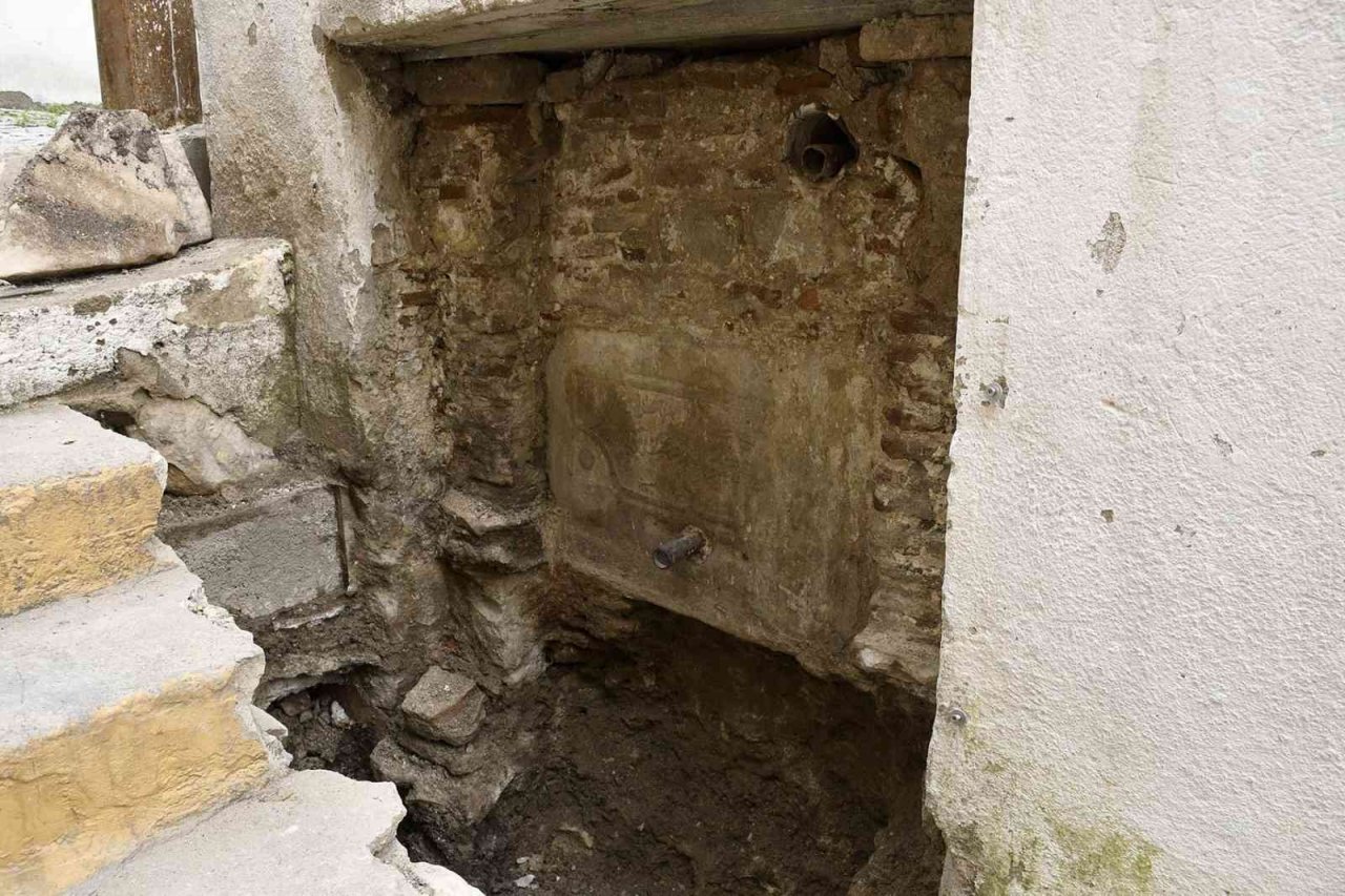 Kuşadası Belediyesi tarihi ve kültürel mirasına sahip çıkıyor