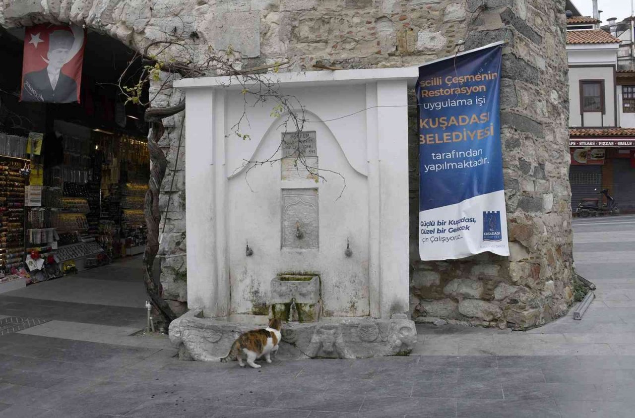 Kuşadası Belediyesi tarihi ve kültürel mirasına sahip çıkıyor