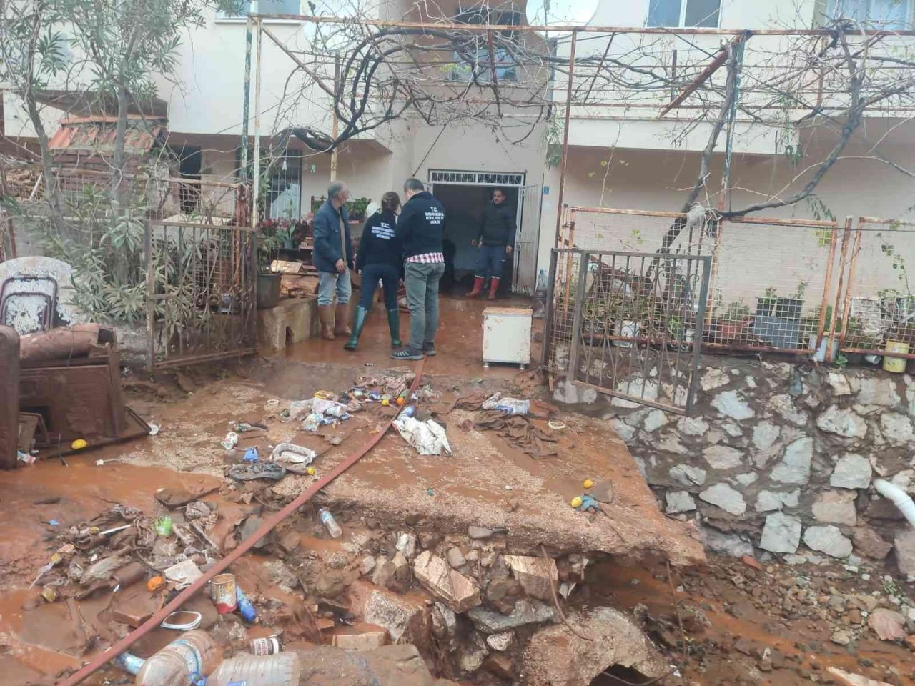 Marmaris’te evleri su basan vatandaşlar misafir edilecek