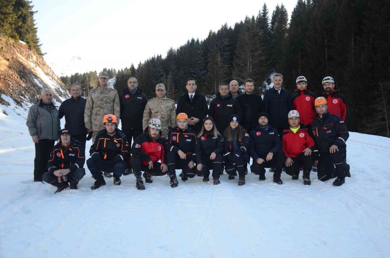1900 rakımlı yaylada nefes kesen tatbikat