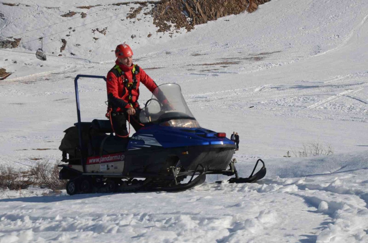 1900 rakımlı yaylada nefes kesen tatbikat