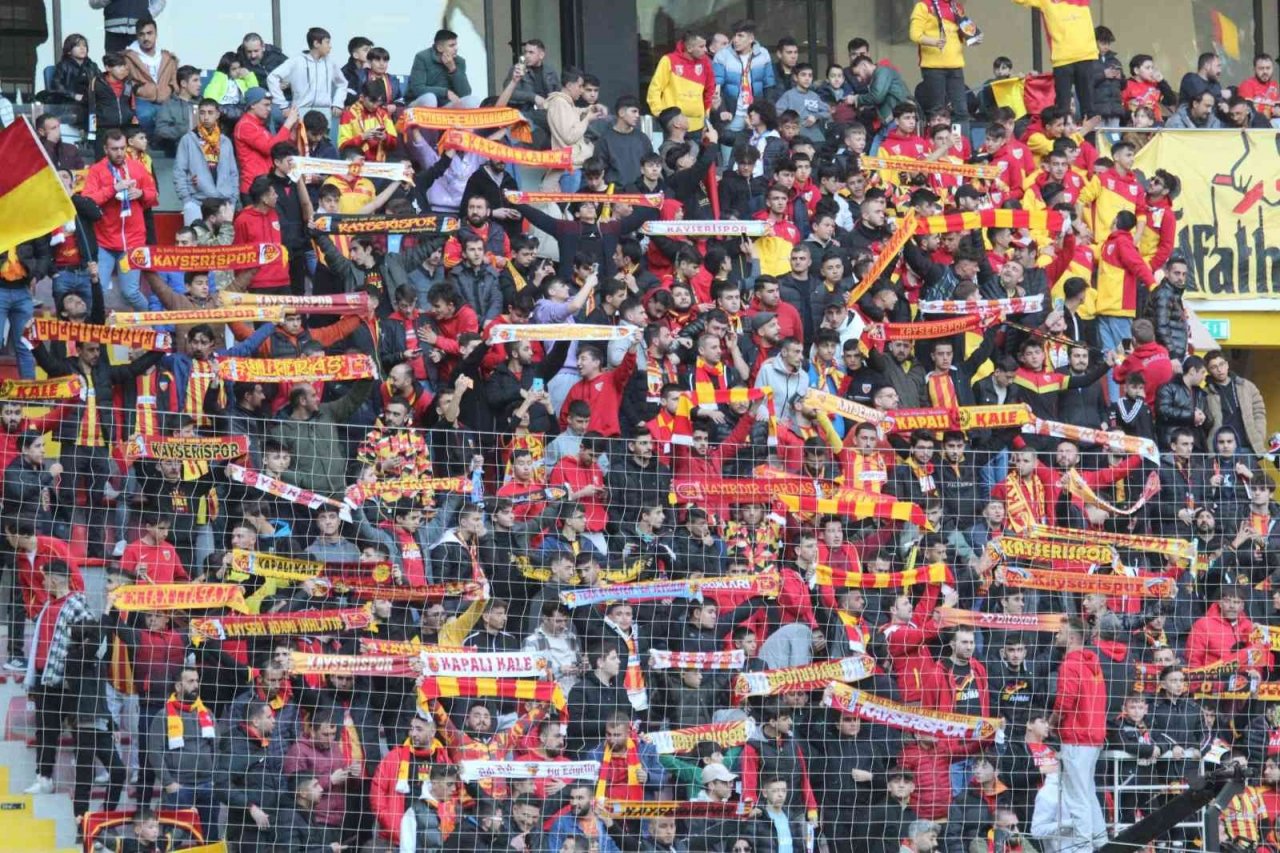 Kayserispor Başkanı Çamlı’ya 3 ay ceza
