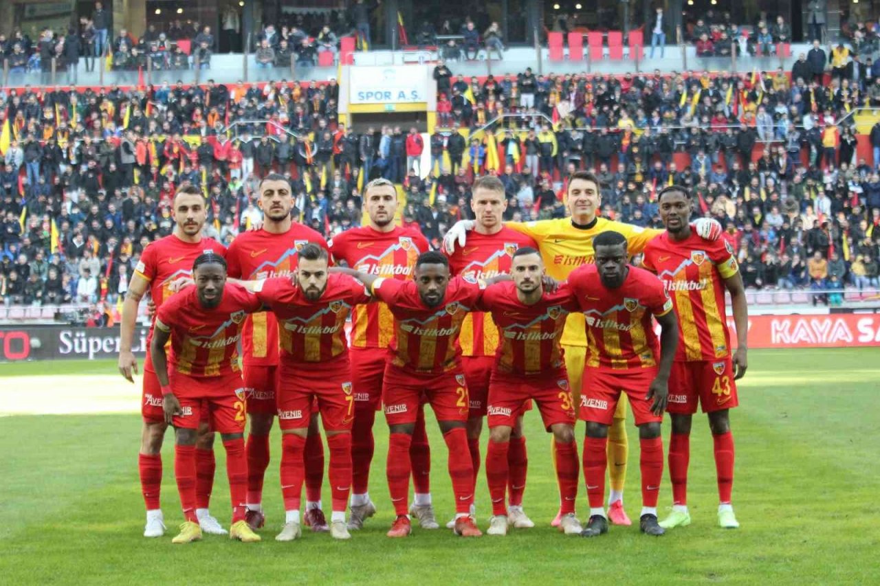 Kayserispor Başkanı Çamlı’ya 3 ay ceza