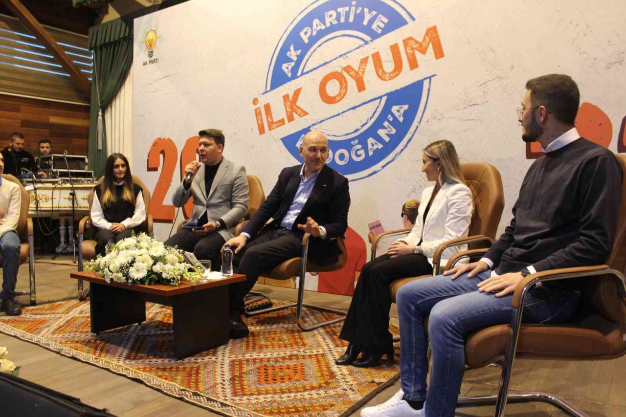 Bakan Soylu’dan 6’lı masaya “adaylık” yanıtı: "Ataları ne diyorsa bebeleri de aynı şeyi söylüyor”