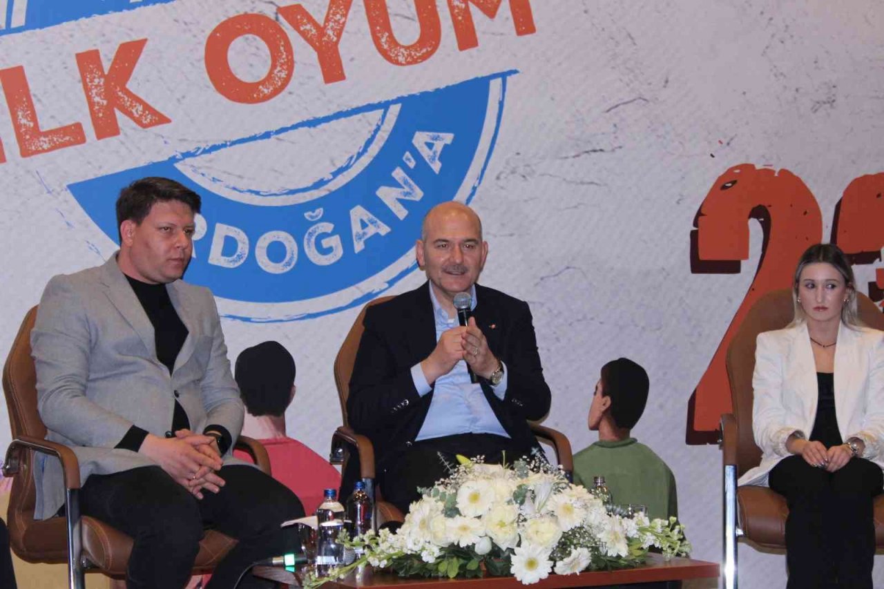 Bakan Soylu’dan 6’lı masaya “adaylık” yanıtı: "Ataları ne diyorsa bebeleri de aynı şeyi söylüyor”
