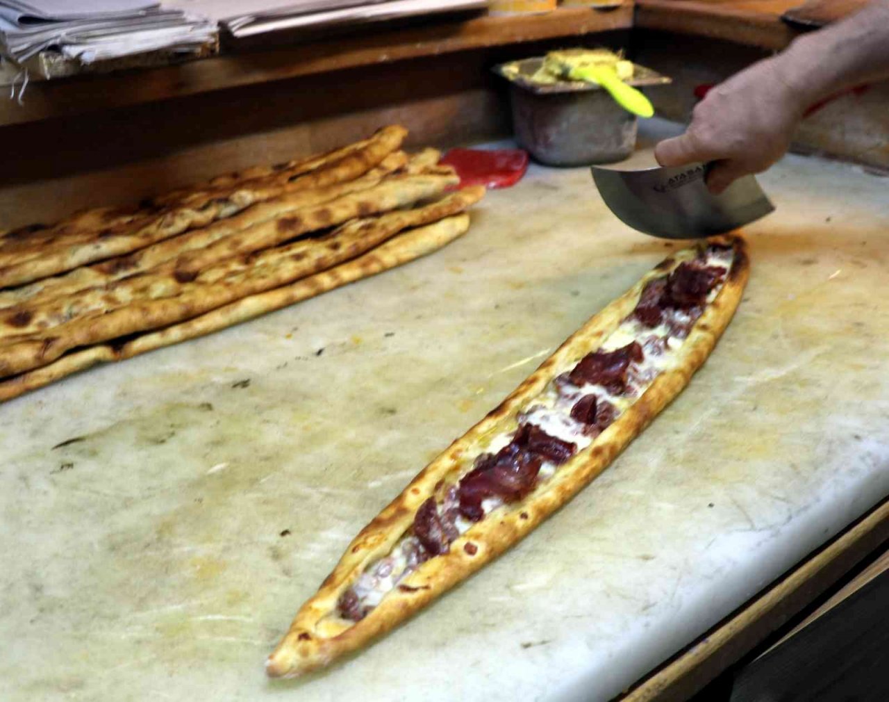 Tescilli ’Terme pidesi’ hem göze hem de mideye hitap ediyor