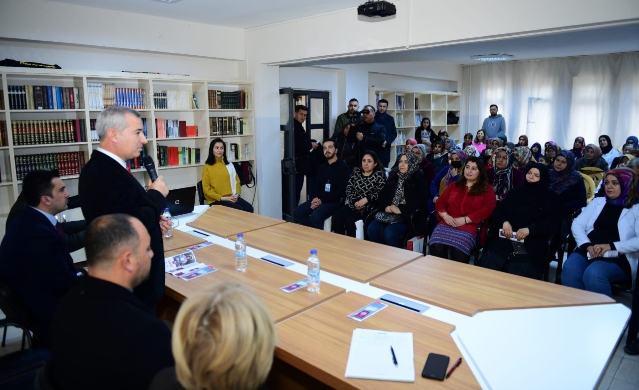 Başkan Çınar, "Gündüzbey’i yatırımlarla ön plana çıkartıyoruz”