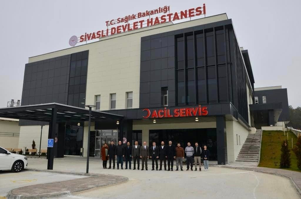 Sivaslı Devlet Hastanesi hasta kabulüne başlıyor