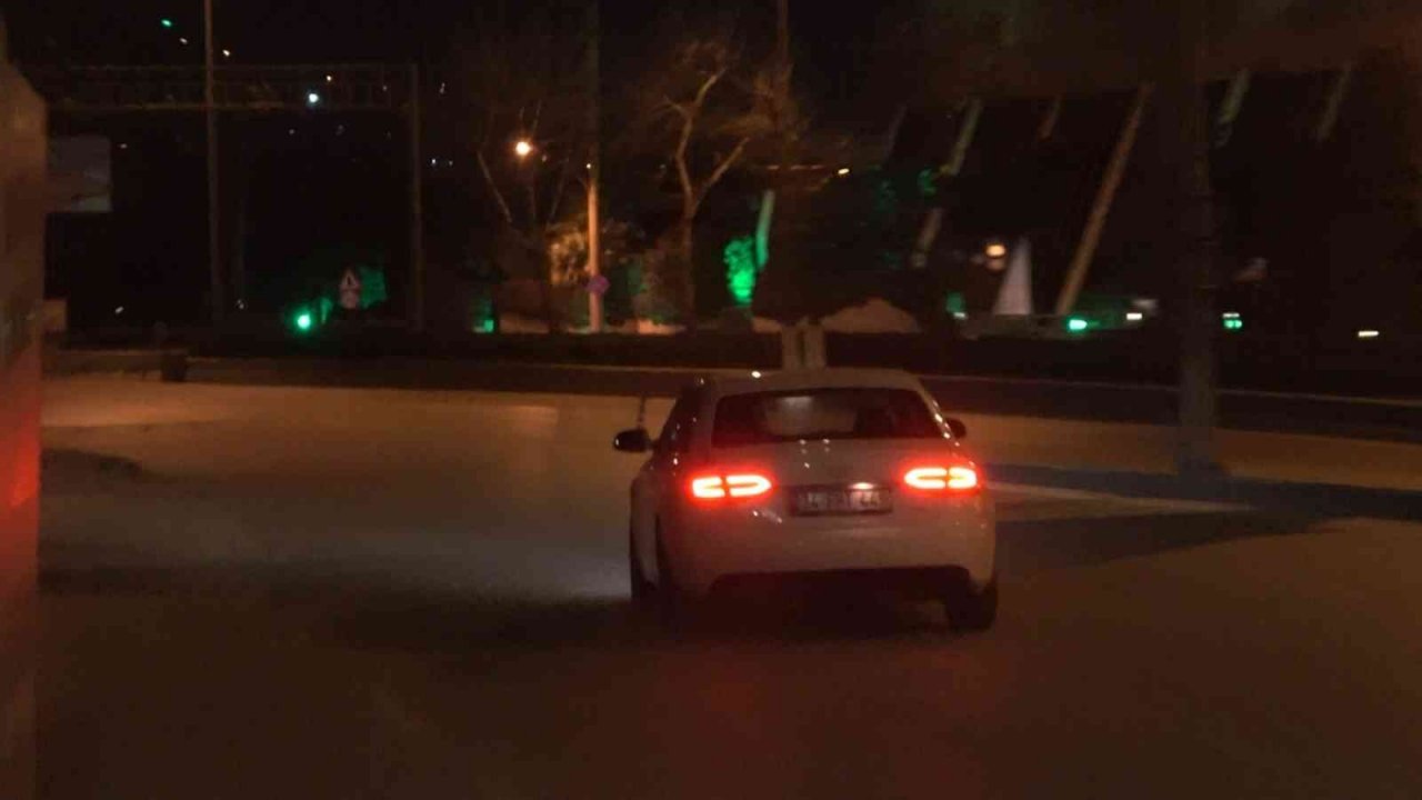 (Özel ) Uygulama noktasından kaçan sürücü cezadan kaçamadı