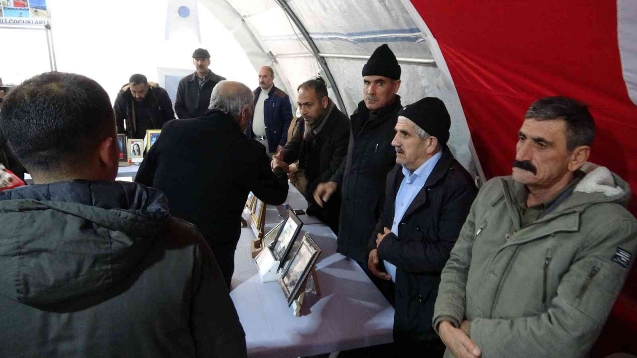 Bağımsız Ülkücüler Derneğinden evlat nöbetine destek