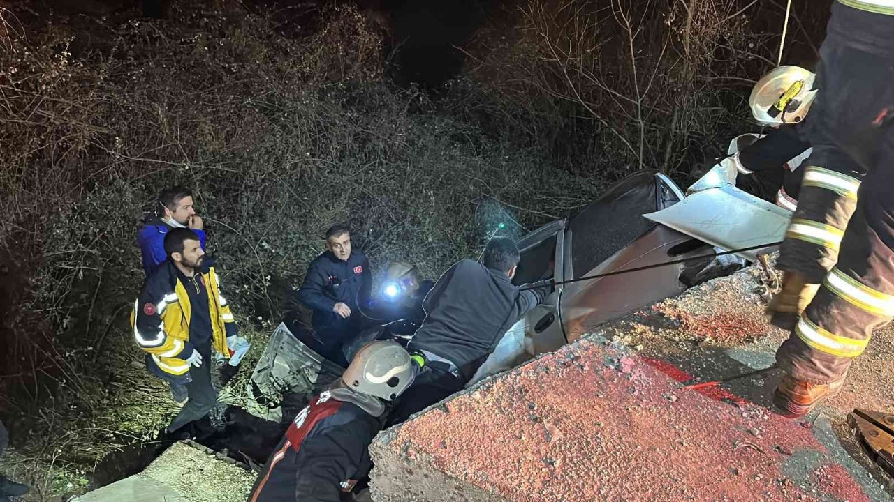 Kazada ağır yaralanan genç kız hayatını kaybetti