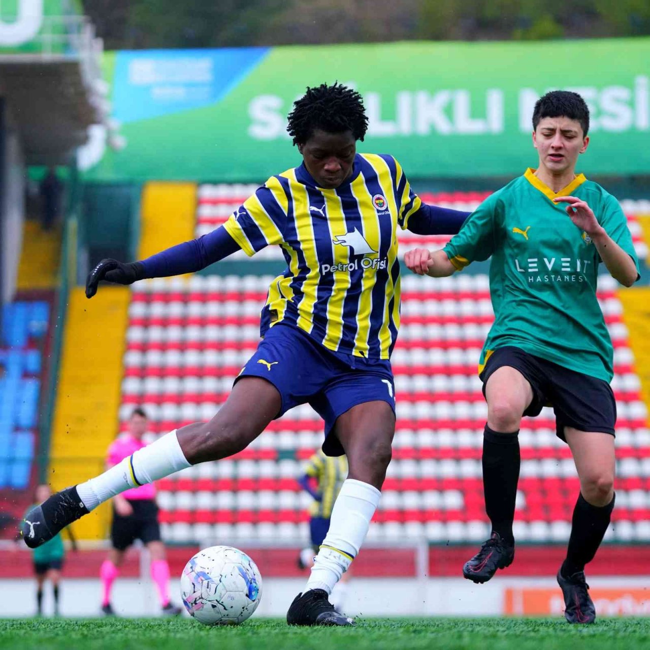 Turkcell Kadın Futbol Süper Ligi: Fenerbahçe: 18 - Kireçburnu: 0