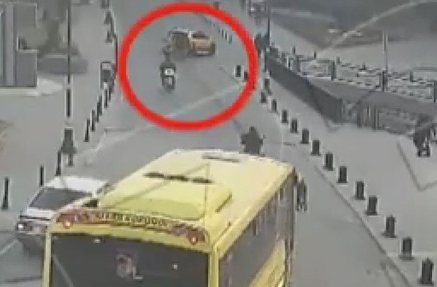 Kırmızı ışık ihlali çocuğu canından ediyordu