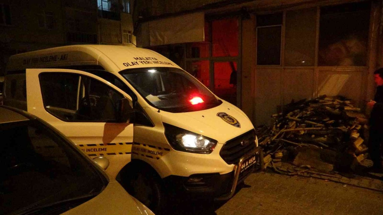 Malatya’da genç kadın yatağında kanlar içerisinde bulundu