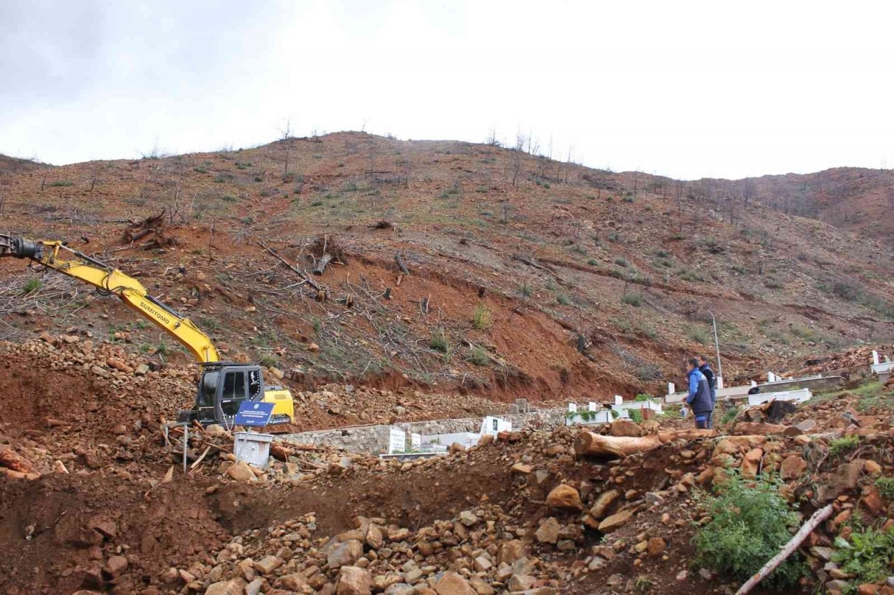 Marmaris’te selin yaraları sarılmaya başlandı