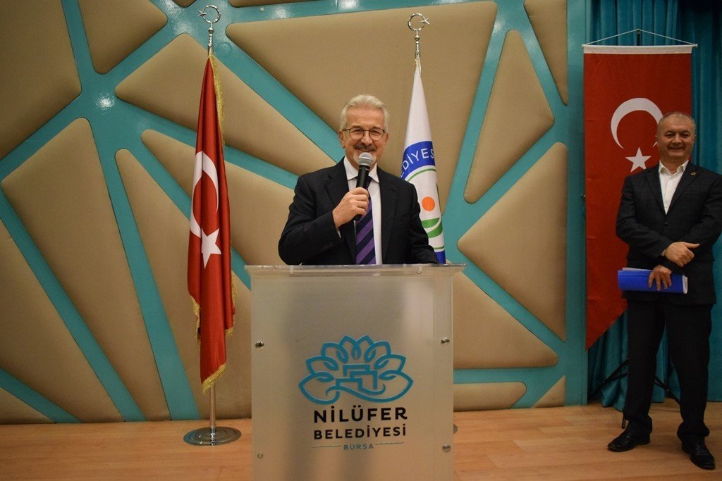 Nilüfer Belediyespor’da Tamer işler’e güven oyu