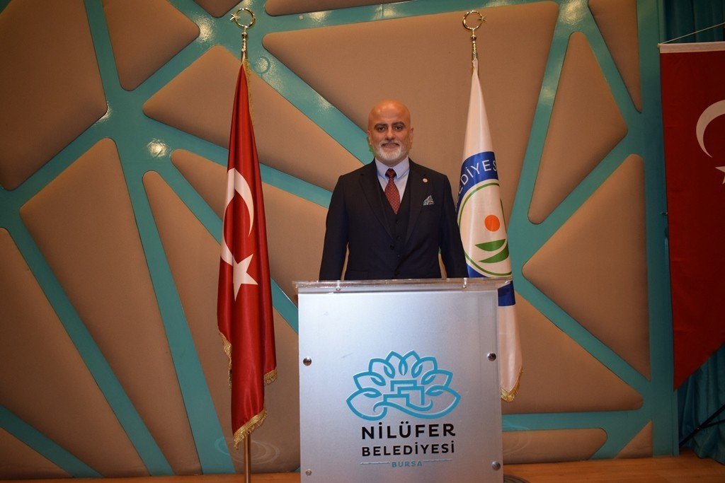 Nilüfer Belediyespor’da Tamer işler’e güven oyu