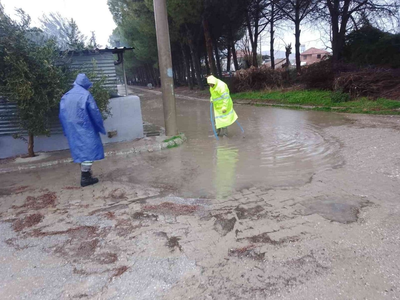 Salihli Belediyesinden yağış teyakkuzu