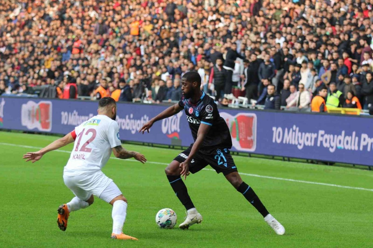 Spor Toto Süper Lig: A. Hatayspor: 2 - Trabzonspor: 1 (Maç sonucu)