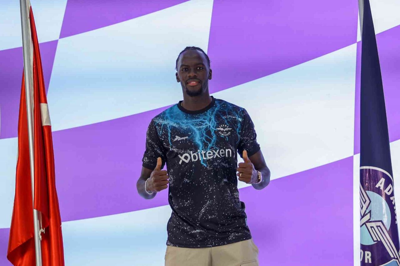 Mavi lacivertliler golcüsünü açıkladı... Cherif Ndiaye Adana Demirspor’da