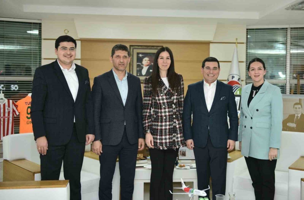 AK Parti Genel Başkan Yardımcı Karaaslandan, Tütüncüye ziyaret