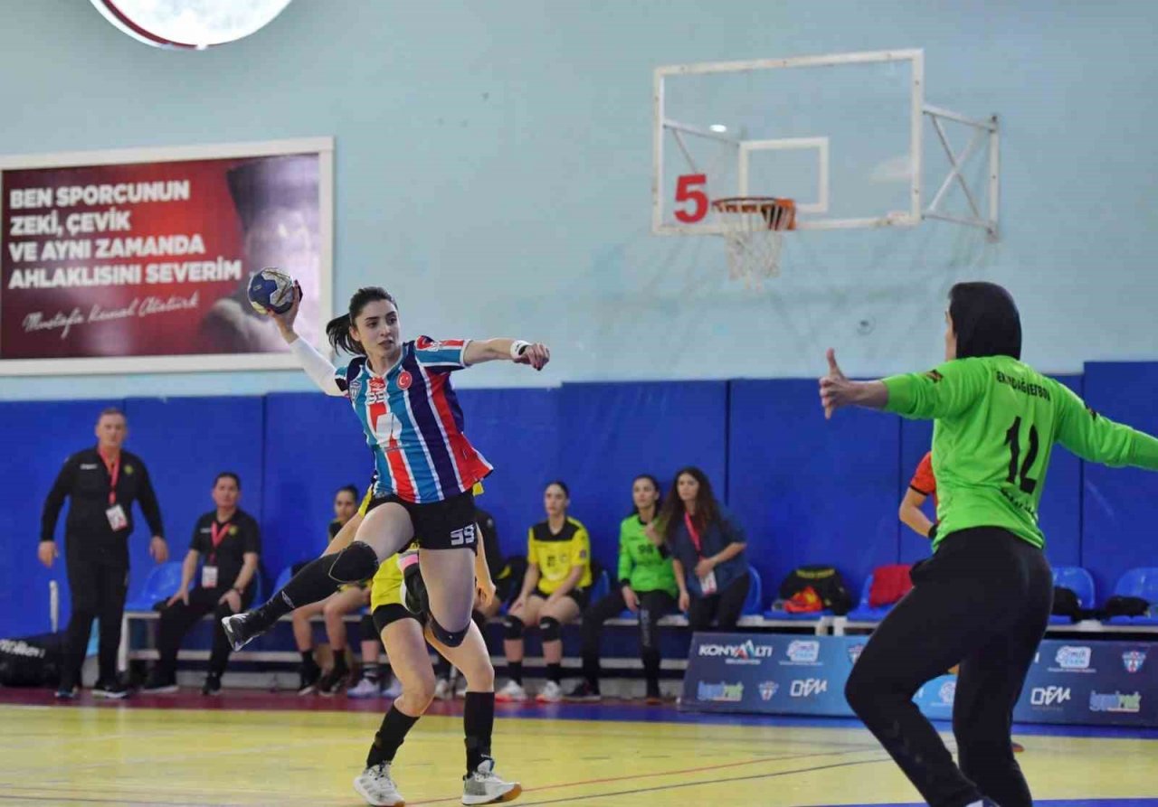 Konyaaltı’nın Mavi Kelebekler’i, Tekirdağı 41-22 mağlup etti