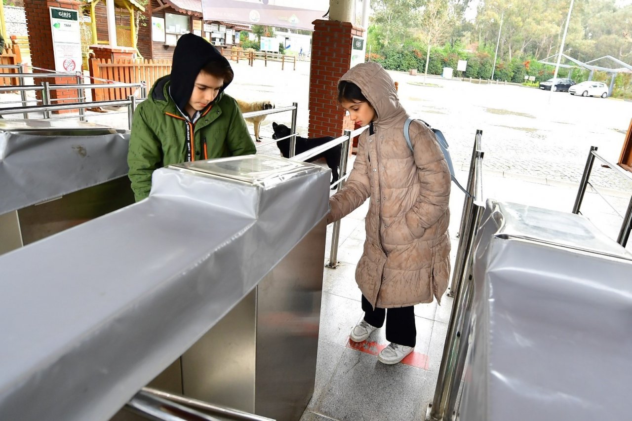 İzmir Doğal Yaşam Parkı’nda jetonla giriş dönemi bitiyor