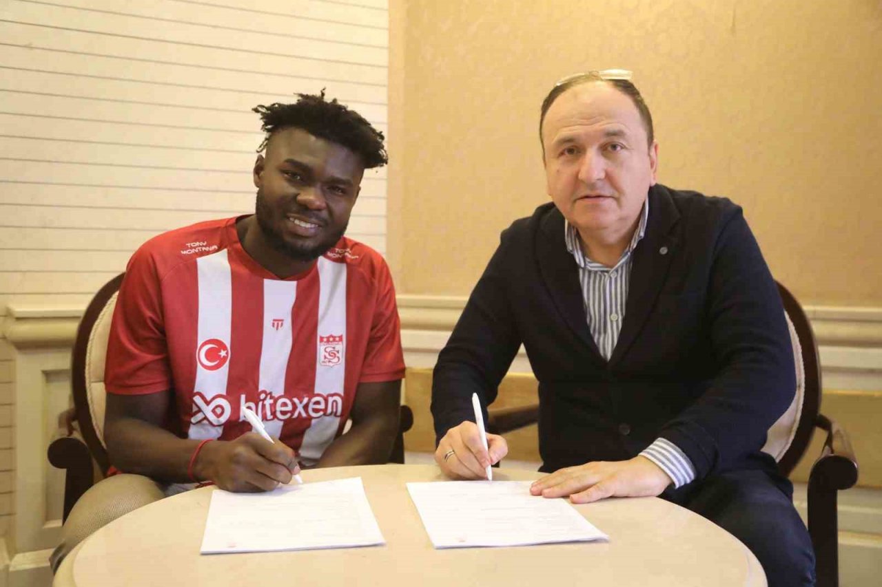 Sivasspor, Jordy Caicedo’yu kadrosuna kattı