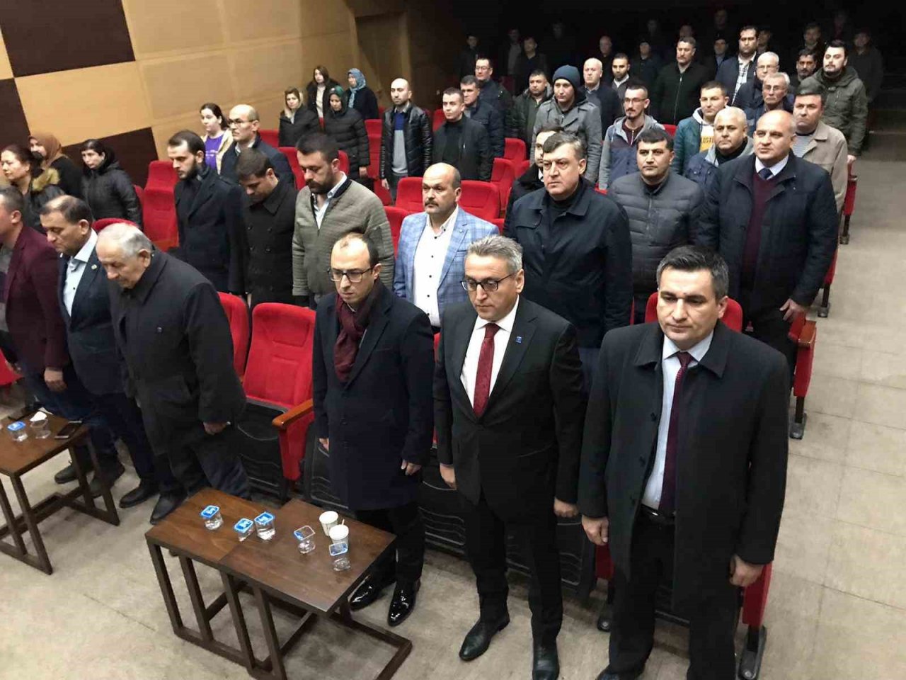 Kırkağaç’ta Mehmet Özer, Güven Tazeledi