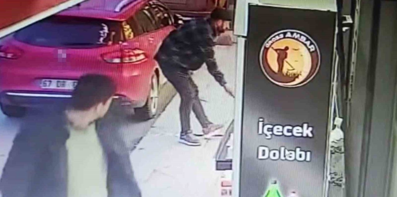 Sultangazi’de kavurma hırsızları kamerada