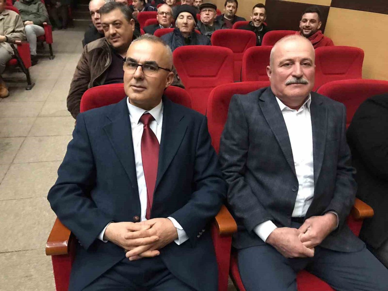 Kırkağaç’ta Mehmet Özer, Güven Tazeledi