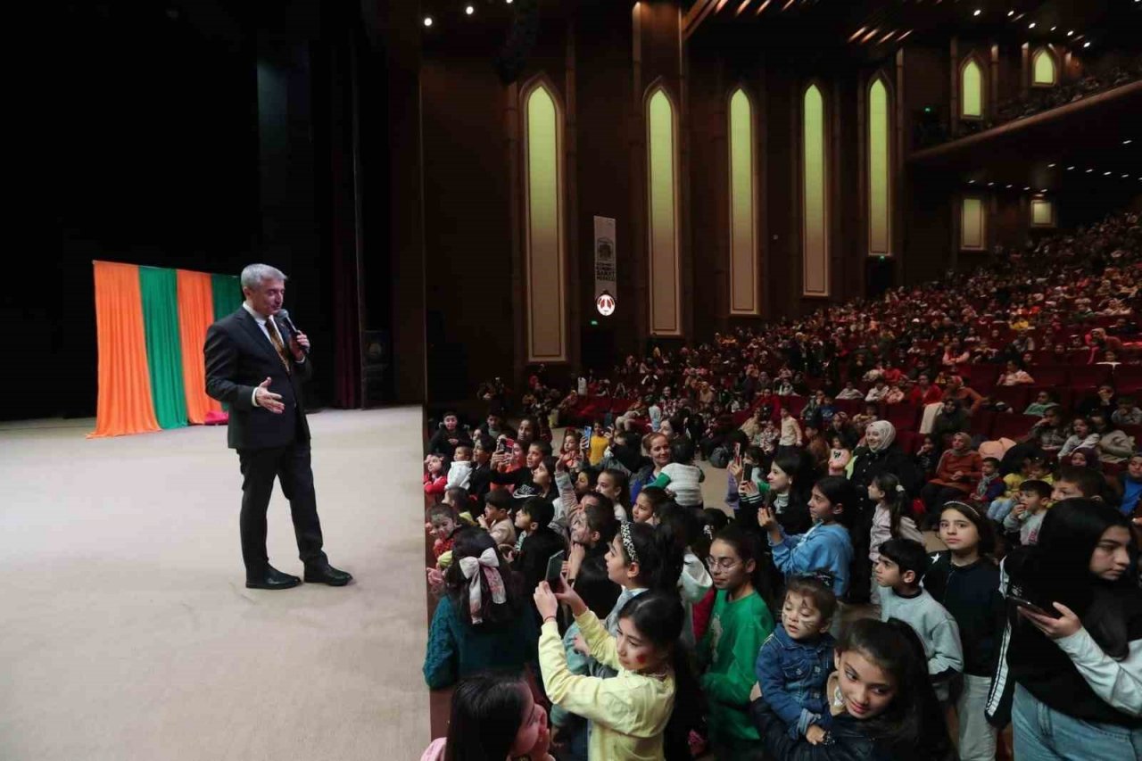 Çocuk şenliğine yoğun ilgi