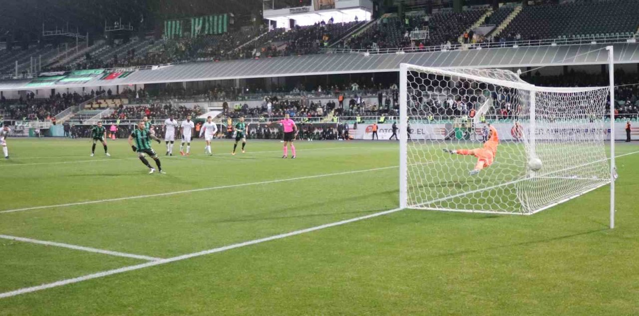 Spor Toto 1. Lig: Denizlispor: 1 - Manisa FK: 1