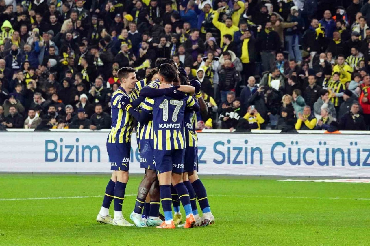 Spor Toto Süper Lig: Fenerbahçe: 5 - Kasımpaşa: 1 (Maç sonucu)