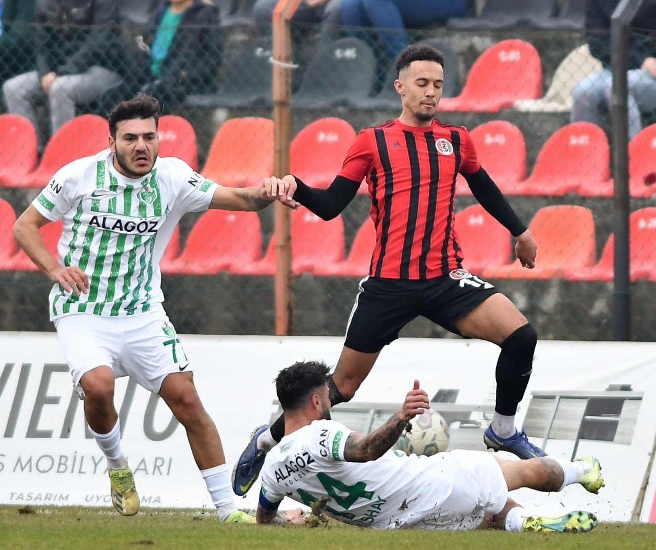 TFF 3. Lig: Turgutluspor: 1 - Iğdır FK: 3