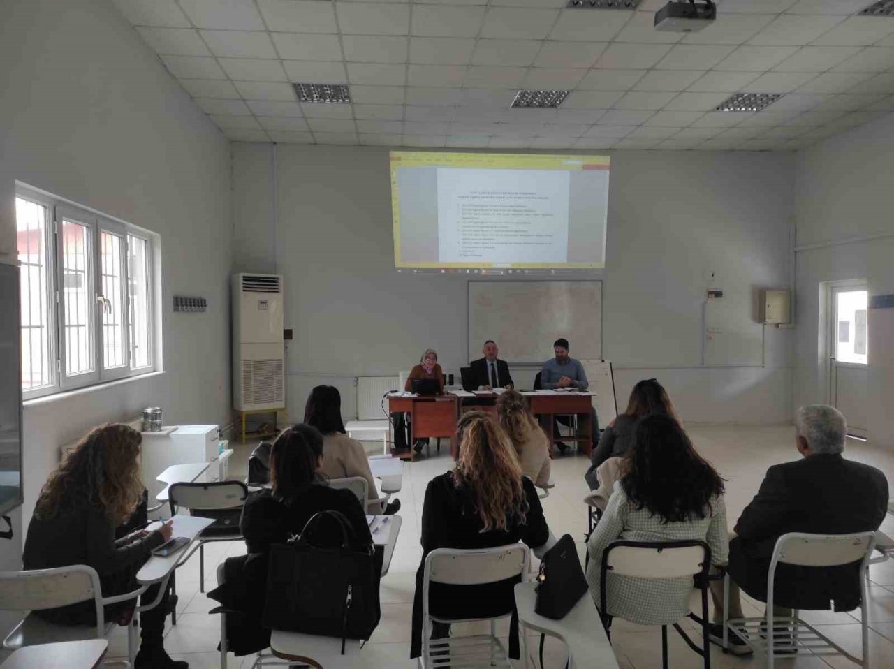 Nazilli Sağlık Hizmetleri MYO Akademik Kurul Toplantısı gerçekleşti