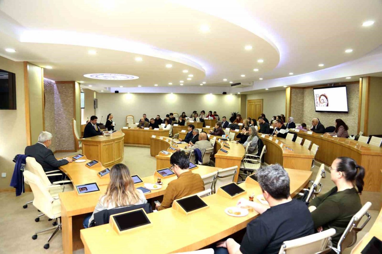 ADÜ’de ’Doçentlik Deneme Dersleri’ devam ediyor