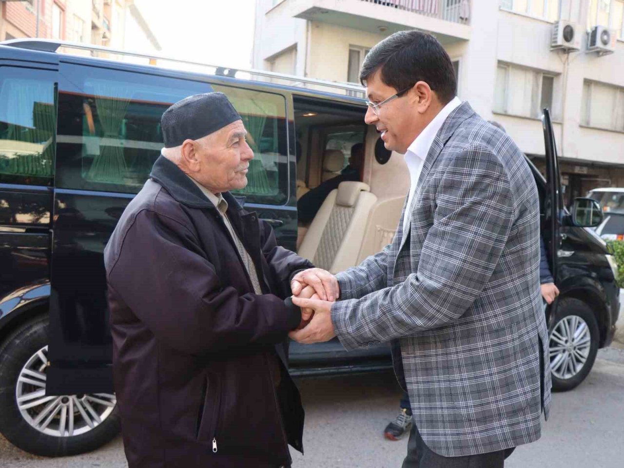 Nazilli’de Ziya Gökalp Caddesi yenileniyor