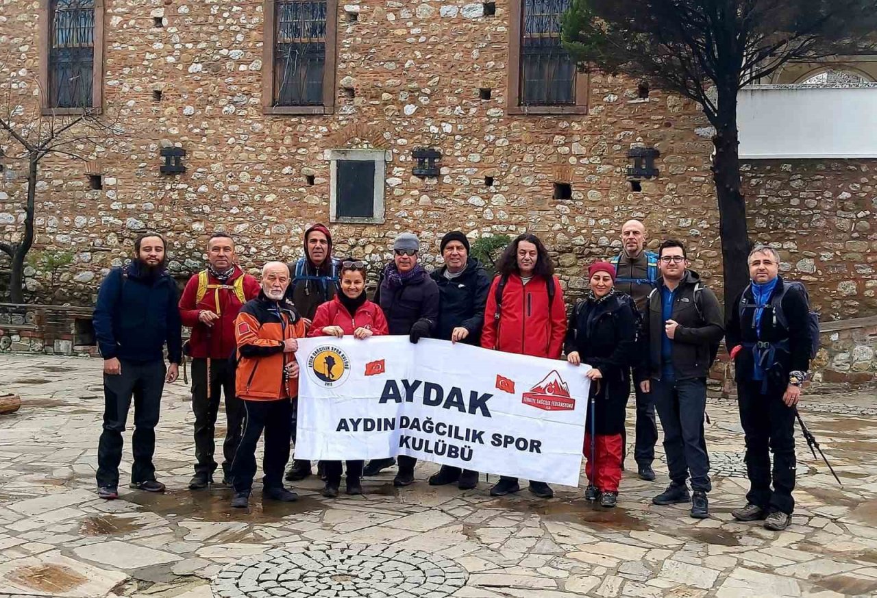Aydınlı dağcılar, Mitolojilere konu olan Murat Dağı’na tırmandı
