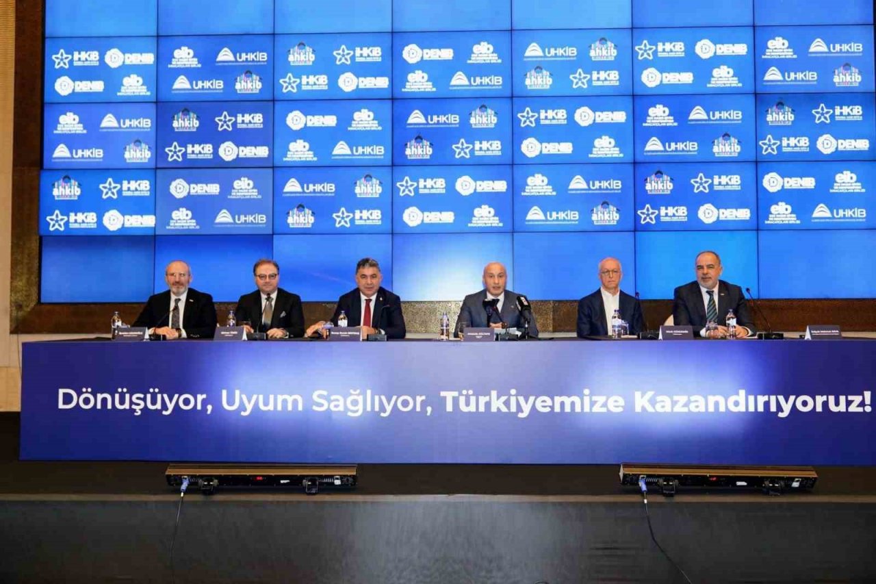 DENİB hazır giyimcilerin yeşil dönüşüm için yol haritasını belirlediği toplantıda yerini aldı